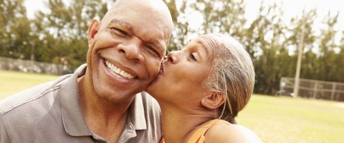 Tips för en äldre kvinna dating en yngre man